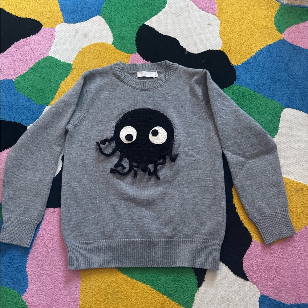 Stella McCartney Kids Gray Sweater with Black Design